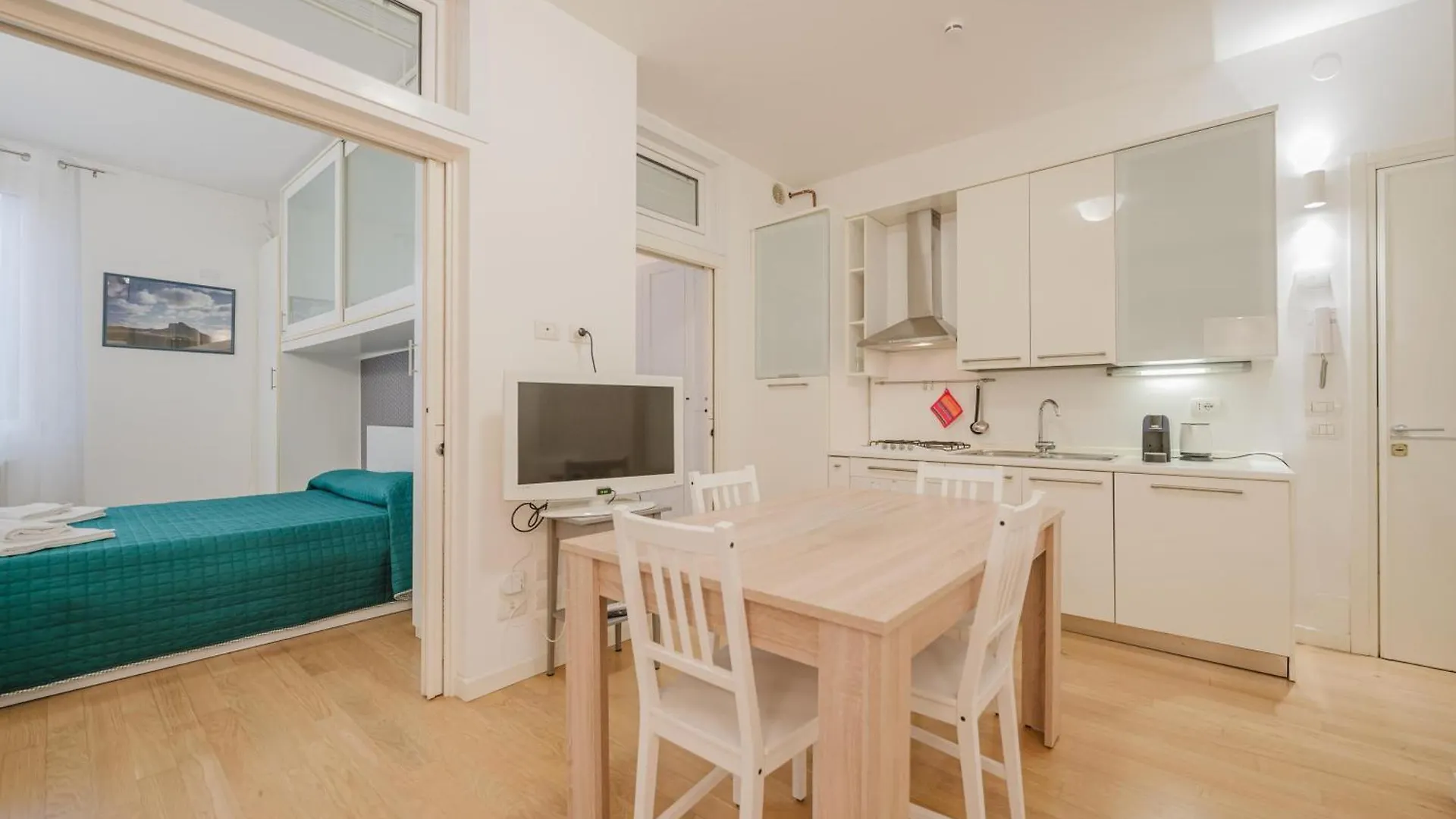Train Station Apartment Padova