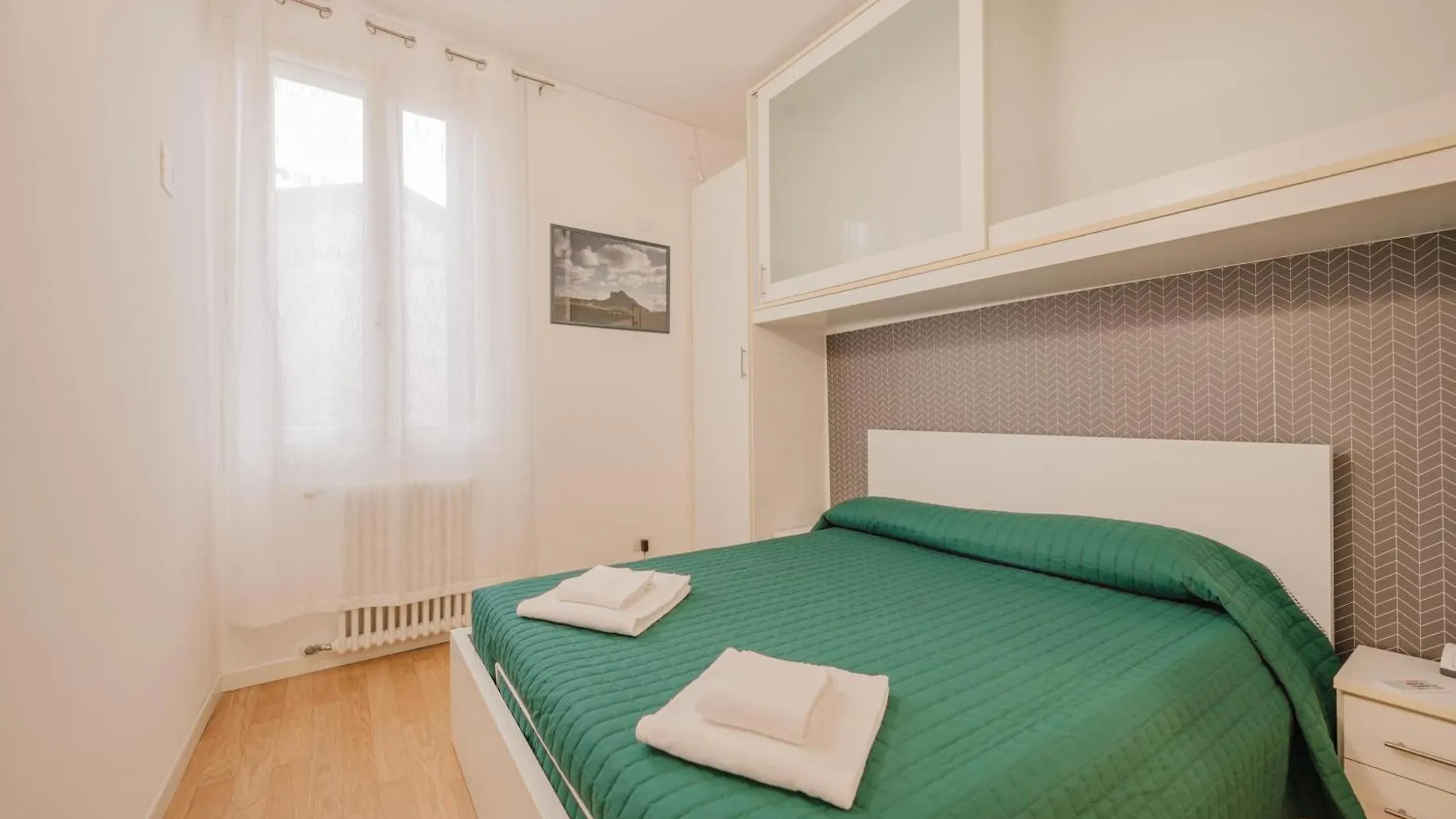Train Station Apartment Padova
